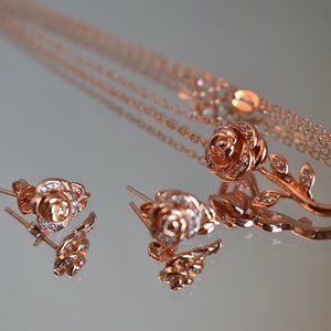 🌹925 Rose pendant and earrings set